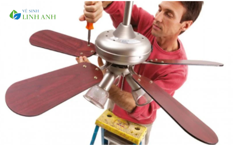 6 bước vệ sinh quạt trần hiệu quả